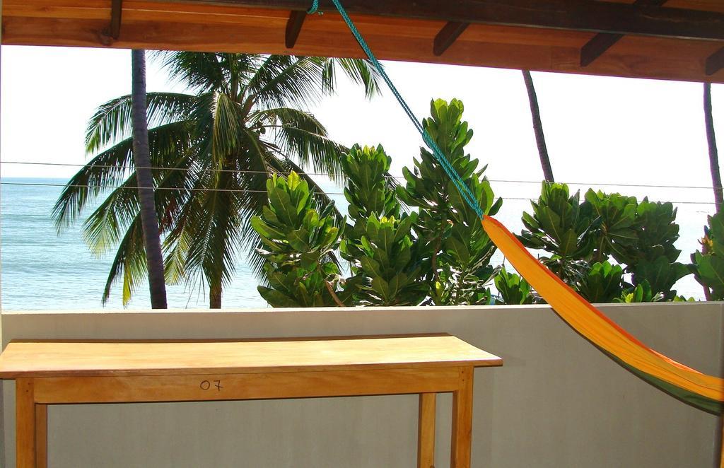 Rupa's Hotel Arugam Bay Ruang foto