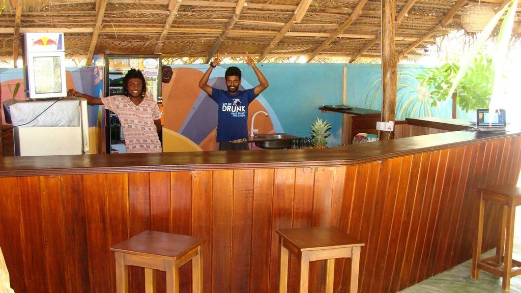 Rupa's Hotel Arugam Bay Bagian luar foto