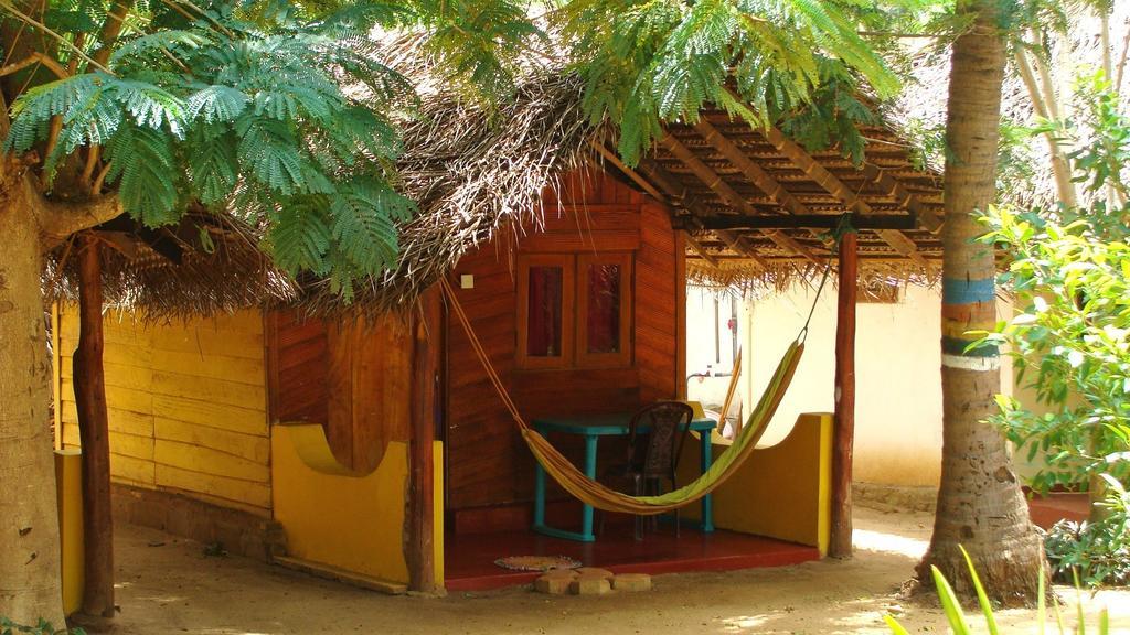 Rupa's Hotel Arugam Bay Ruang foto