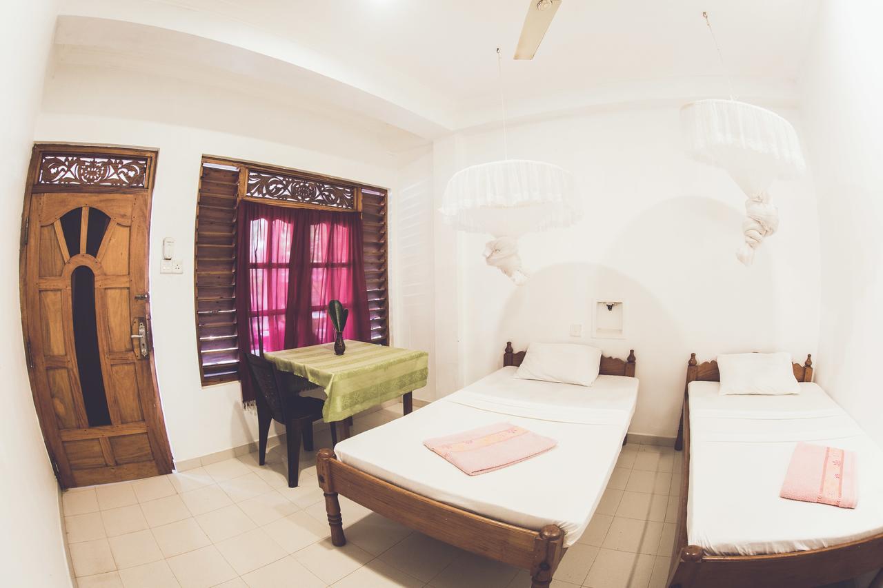 Rupa's Hotel Arugam Bay Bagian luar foto