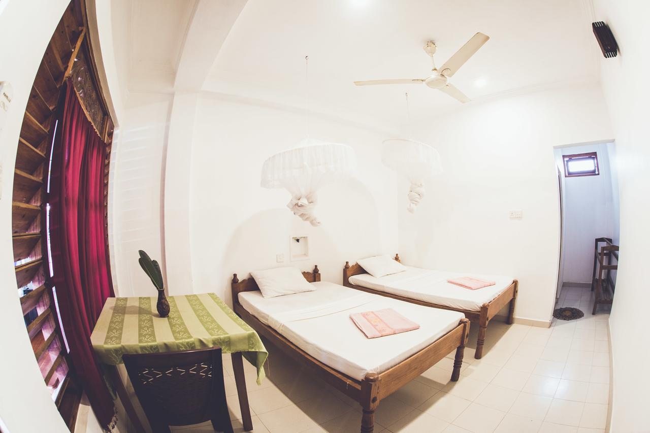 Rupa's Hotel Arugam Bay Bagian luar foto