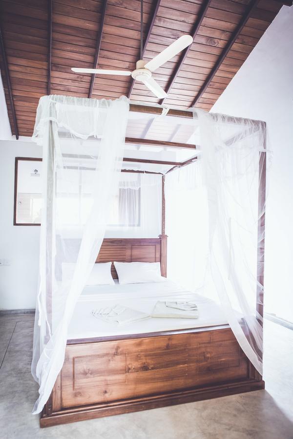 Rupa's Hotel Arugam Bay Bagian luar foto